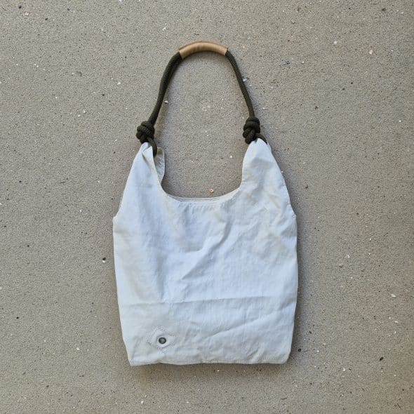 VINTAGE HANDBAG SEASHOPPER
