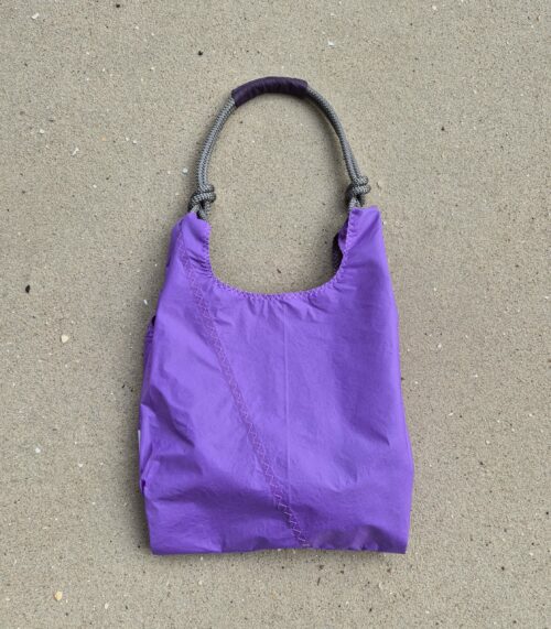 Casualowy styl – torba z żagli do codziennego użytku.